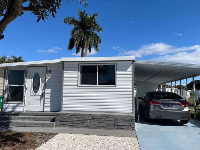 1720 SW 85th Avenue, Davie, FL 33324