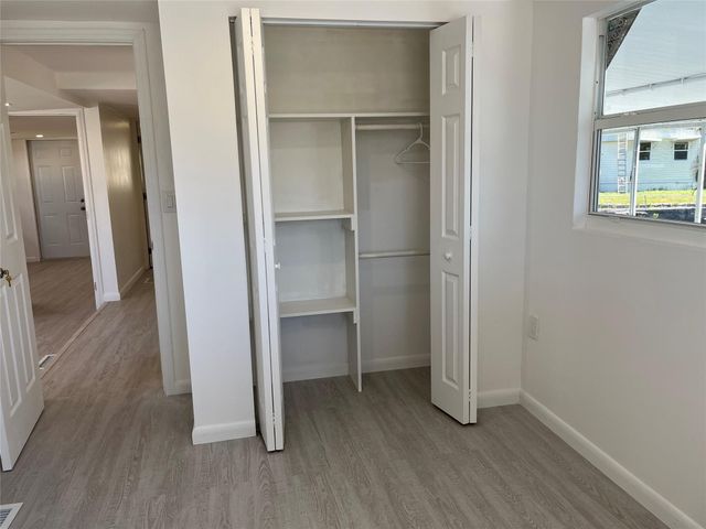 1720 SW 85th Avenue, Davie, FL 33324