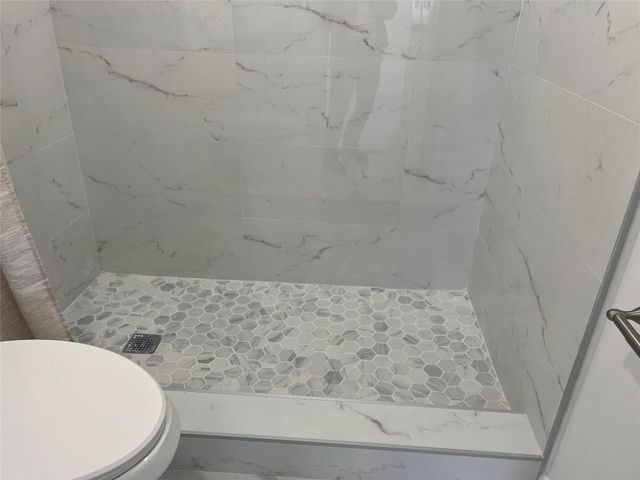 1720 SW 85th Avenue, Davie, FL 33324