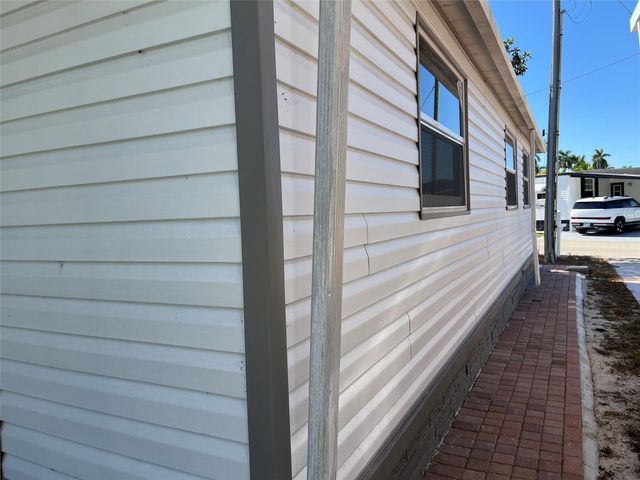 1720 SW 85th Avenue, Davie, FL 33324