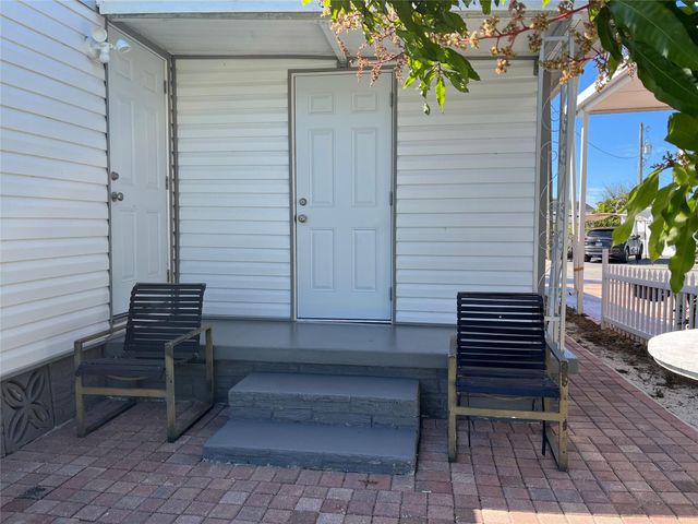 1720 SW 85th Avenue, Davie, FL 33324