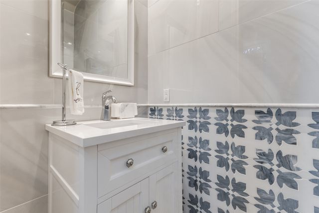 1725 G Avenue, Plano, TX 75074