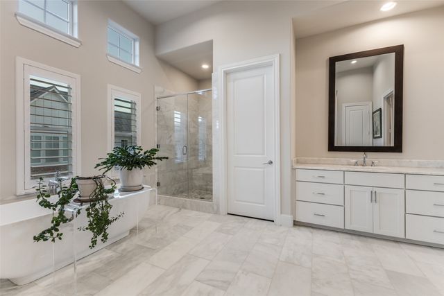 1725 G Avenue, Plano, TX 75074