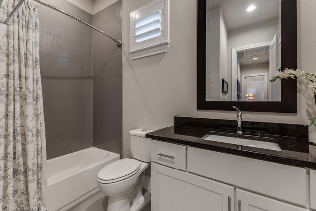 1725 G Avenue, Plano, TX 75074