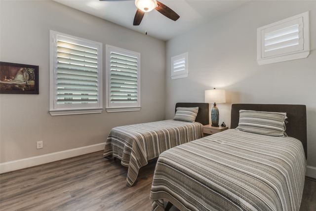 1725 G Avenue, Plano, TX 75074