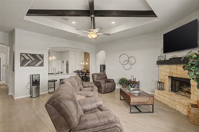 138 Post Oak Way, Weatherford, TX 76087