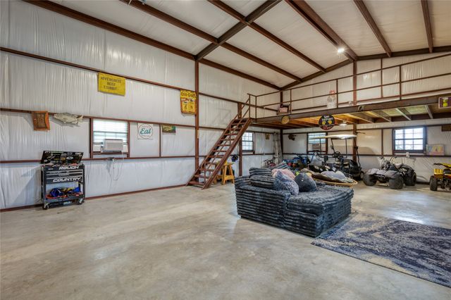 138 Post Oak Way, Weatherford, TX 76087