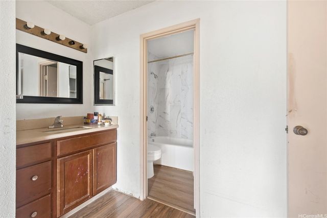 1255 Nuuanu Avenue E404, Honolulu, HI 96817