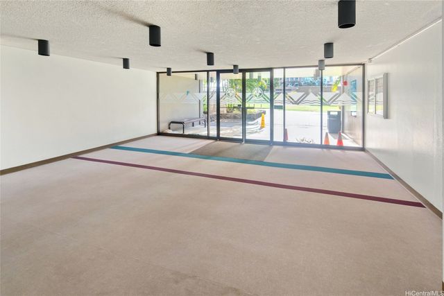 1255 Nuuanu Avenue E404, Honolulu, HI 96817