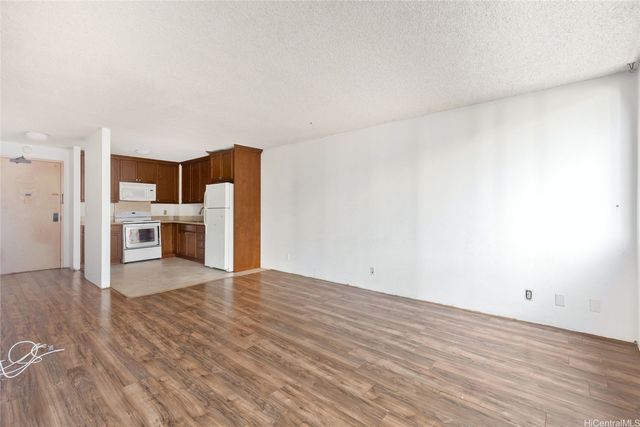 1255 Nuuanu Avenue E404, Honolulu, HI 96817