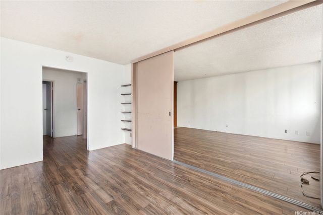 1255 Nuuanu Avenue E404, Honolulu, HI 96817