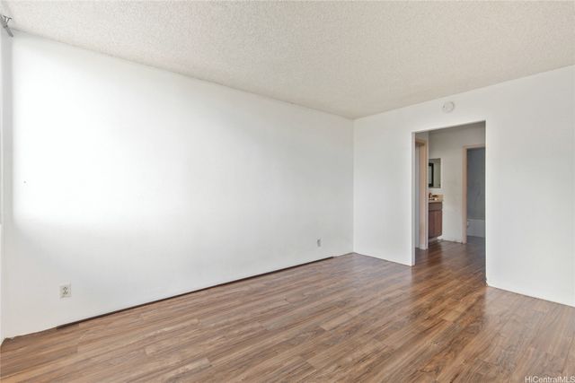 1255 Nuuanu Avenue E404, Honolulu, HI 96817