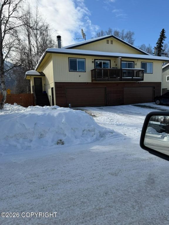 18548 Neumann Circle, Eagle River, AK 99577