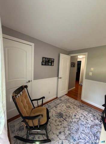 18 Woodcrest Drive 19, Burlington, CT 06013