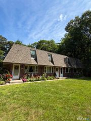 18 Woodcrest Drive 19, Burlington, CT 06013