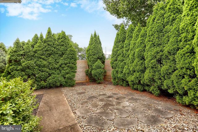 434 N HOLLY ST, Elizabethtown, PA 17022
