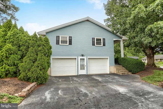 434 N HOLLY ST, Elizabethtown, PA 17022