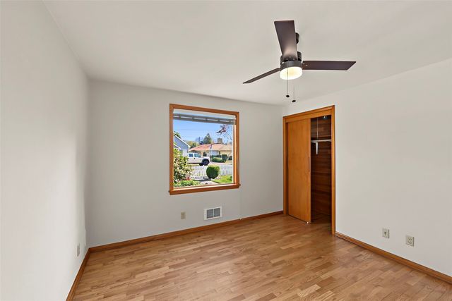 317 Williams Avenue N, Renton, WA 98057