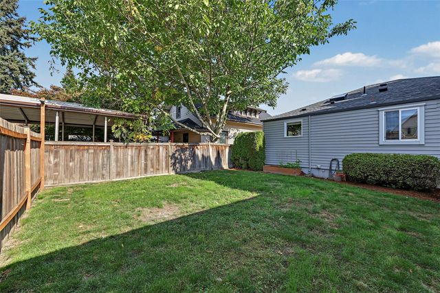 317 Williams Avenue N, Renton, WA 98057