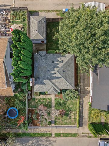 317 Williams Avenue N, Renton, WA 98057