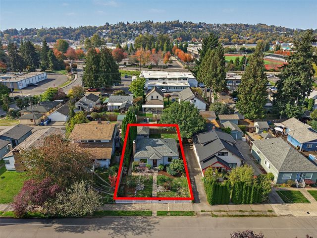 317 Williams Avenue N, Renton, WA 98057