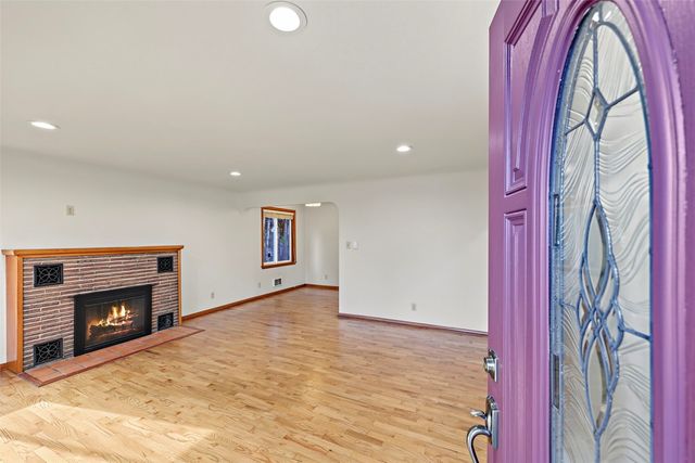 317 Williams Avenue N, Renton, WA 98057
