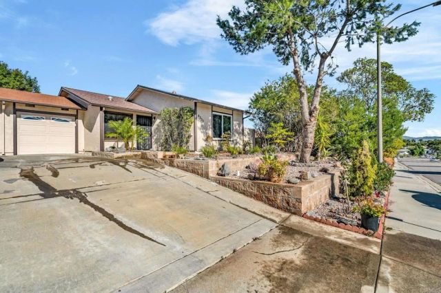 4530 Beverly Glen Drive, Oceanside, CA 92056