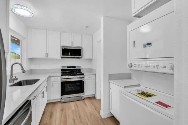 4530 Beverly Glen Drive, Oceanside, CA 92056