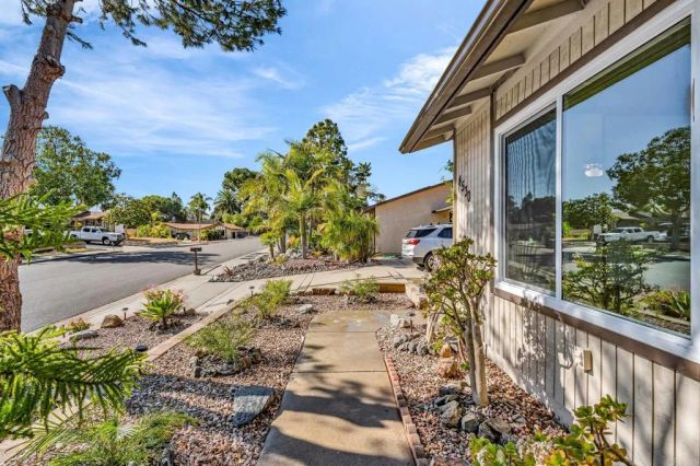 4530 Beverly Glen Drive, Oceanside, CA 92056
