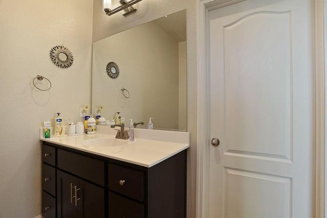 1988 N Ashley Way, Manteca, CA 95336