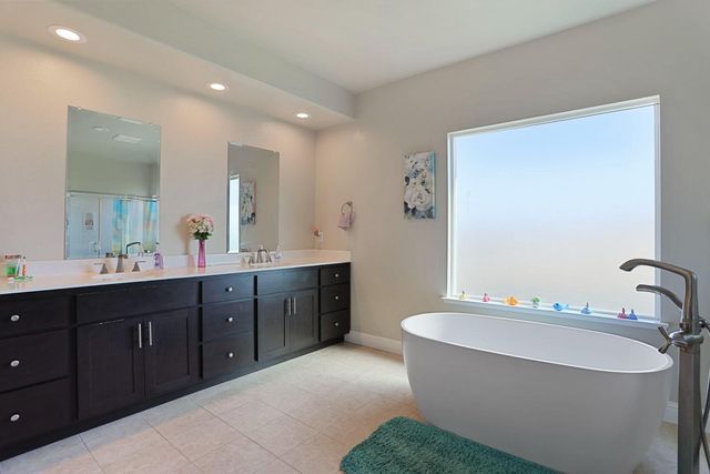 1988 N Ashley Way, Manteca, CA 95336