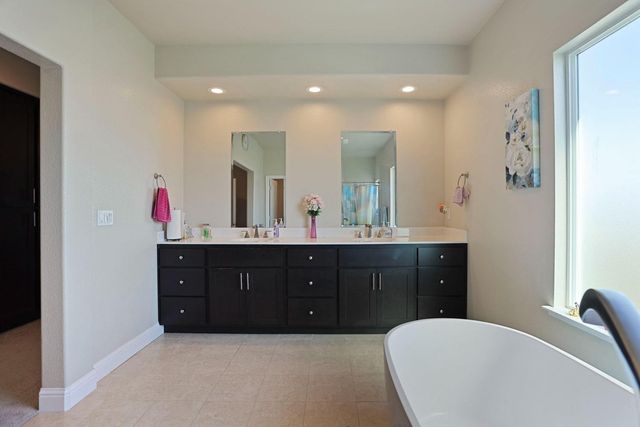 1988 N Ashley Way, Manteca, CA 95336