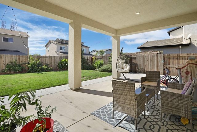 1988 N Ashley Way, Manteca, CA 95336