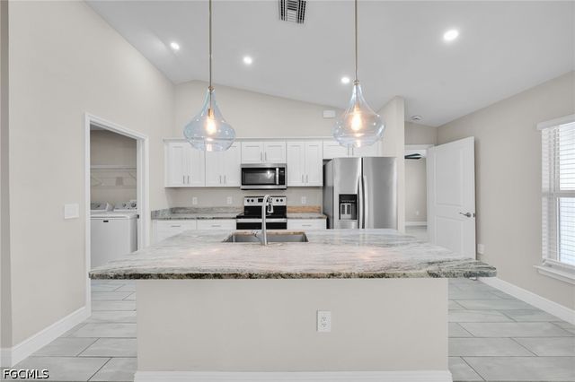 4326 NE 24th PL, Cape Coral, FL 33909