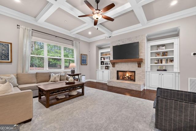 41 W Shore Trace, Newnan, GA 30263