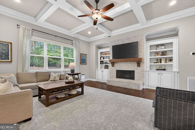 41 W Shore Trace, Newnan, GA 30263