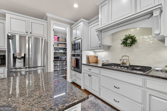 41 W Shore Trace, Newnan, GA 30263