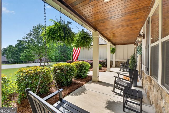41 W Shore Trace, Newnan, GA 30263