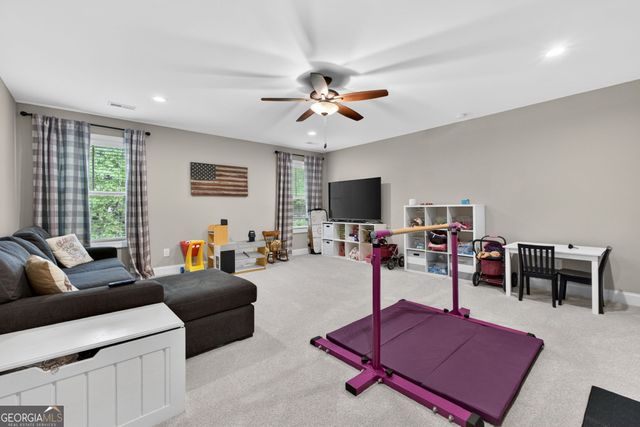 41 W Shore Trace, Newnan, GA 30263