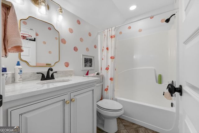 41 W Shore Trace, Newnan, GA 30263
