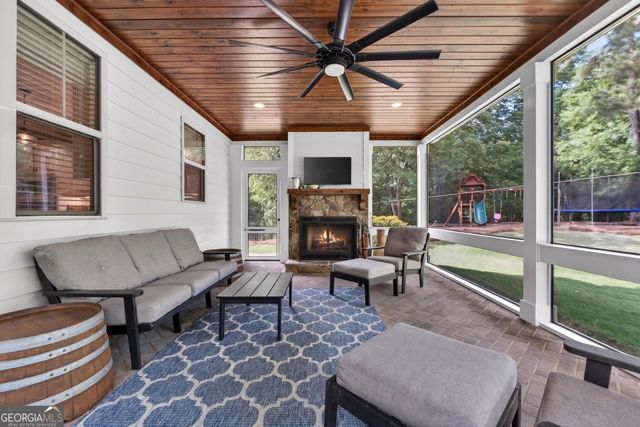 41 W Shore Trace, Newnan, GA 30263