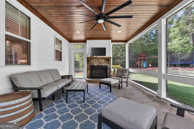 41 W Shore Trace, Newnan, GA 30263