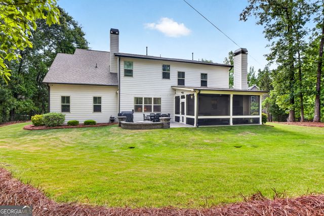 41 W Shore Trace, Newnan, GA 30263