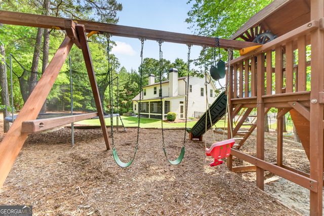 41 W Shore Trace, Newnan, GA 30263