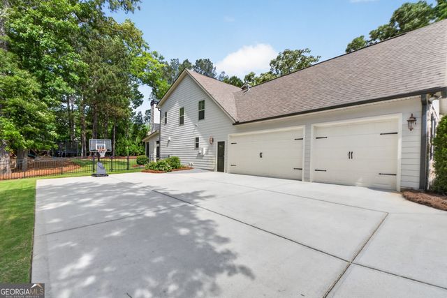 41 W Shore Trace, Newnan, GA 30263