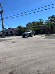 928 N Victoria Park Rd 1, Fort Lauderdale, FL 33304