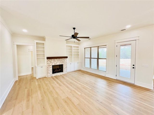 129 Daniel Ridge, Cartersville, GA 30120