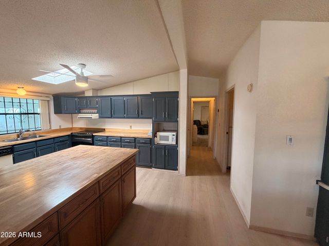 46 S AMULET Avenue, Mesa, AZ 85208