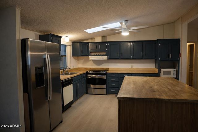 46 S AMULET Avenue, Mesa, AZ 85208