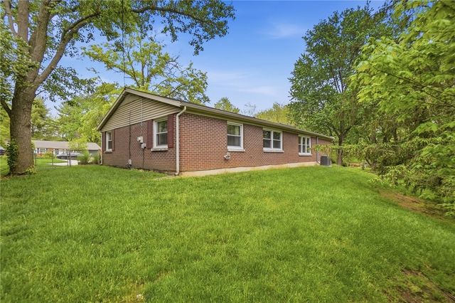 2193 Regent Park Drive, Bellbrook, OH 45305